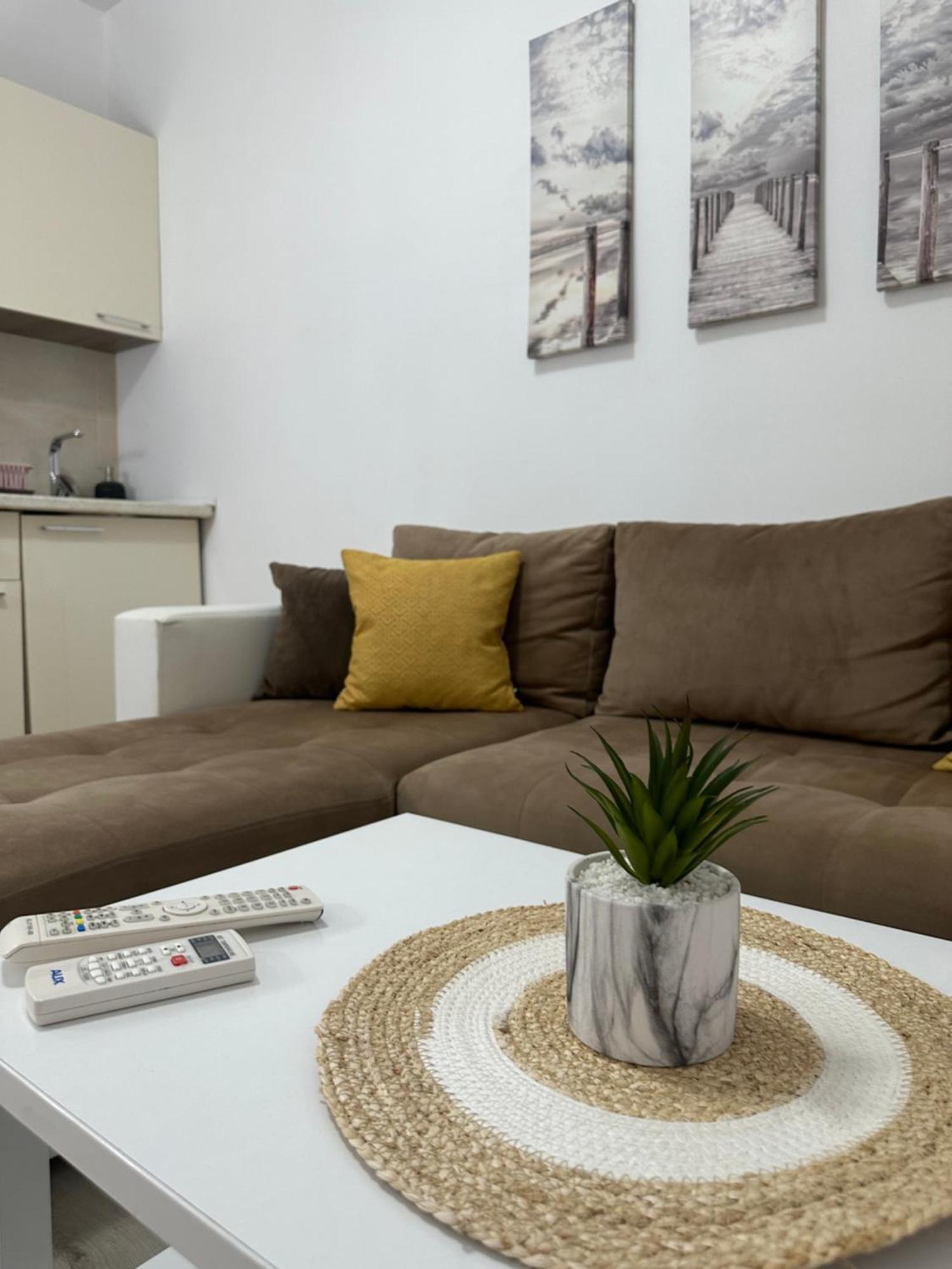 Apartments Amar Ulcinj Extérieur photo